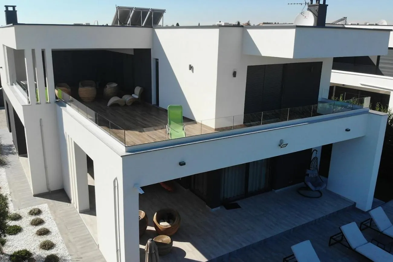 Villa Ula In Pula With Heated Pool And Sauna
