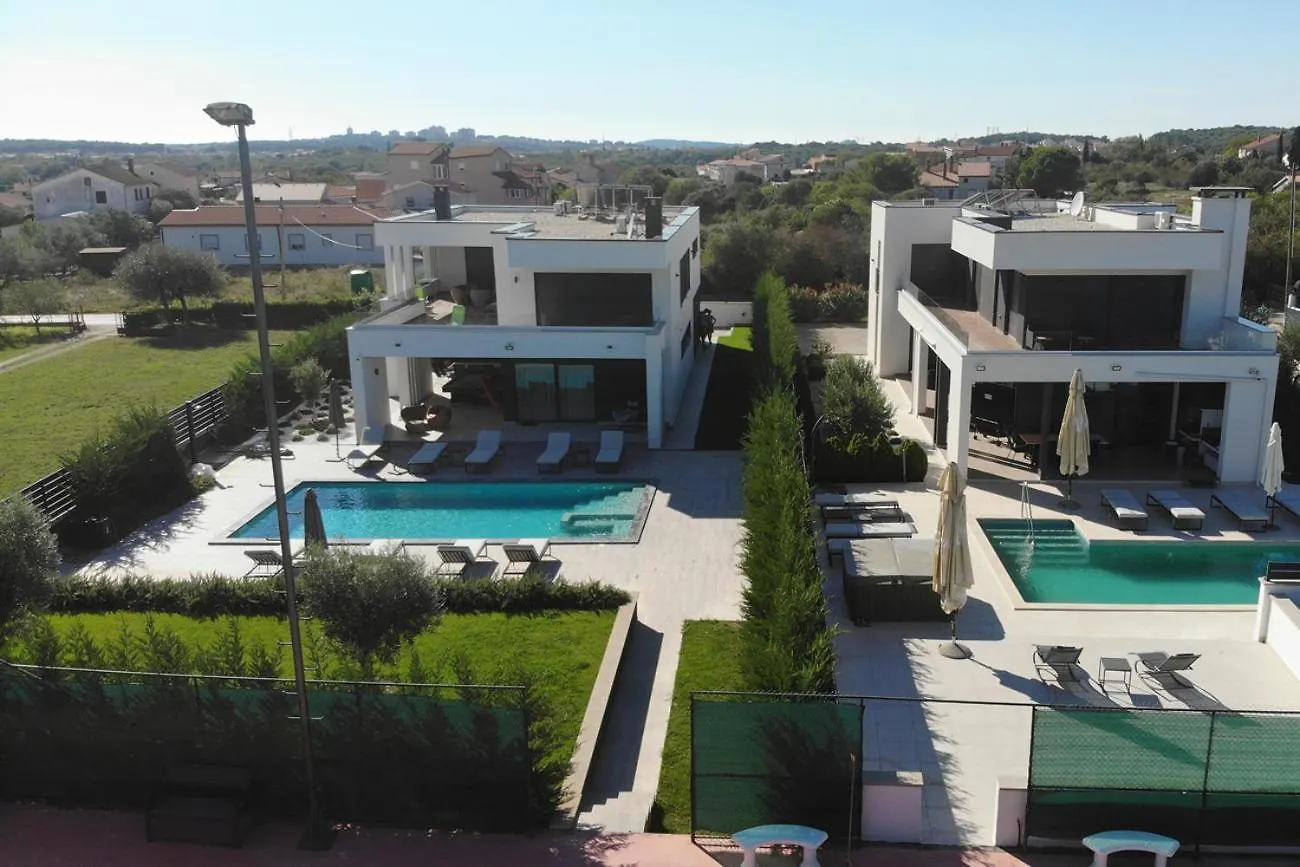 Villa Ula In Pula With Heated Pool And Sauna